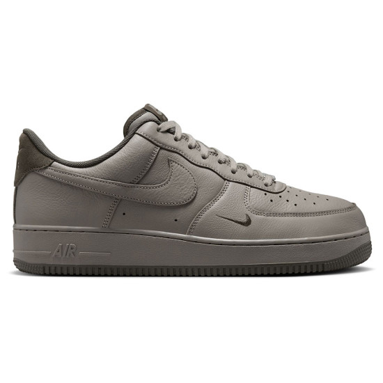 Nike Air Force 1 '07 LV8